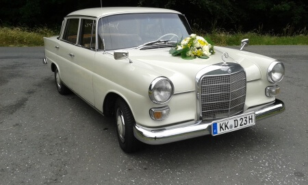 Mercedes Benz Oldtimer Hochzeitsauto