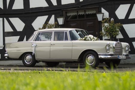 Mercedes Heckflosse Oldtimer Hochzeitsauto