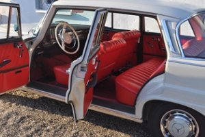 Mercedes Heckflosse Oldtimer Hochzeitsauto