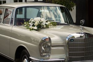 Mercedes Heckflosse Oldtimer Hochzeitsauto