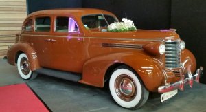 Oldsmobile F37 Oldtimer Hochzeitsauto Ausrtria Österreich