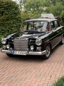 Mercedes Benz Oldtimer Hochzeitsauto