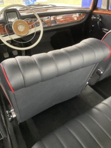 Mercedes Benz Oldtimer Hochzeitsauto